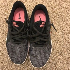 Women’s Nike shoes